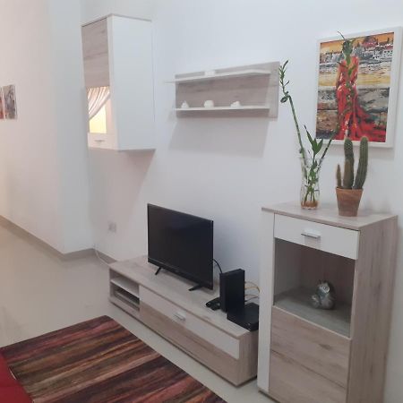 Cosy Apartment By The Sea Birżebbuġa Eksteriør bilde