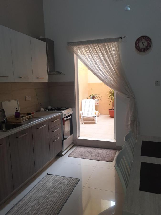 Cosy Apartment By The Sea Birżebbuġa Eksteriør bilde